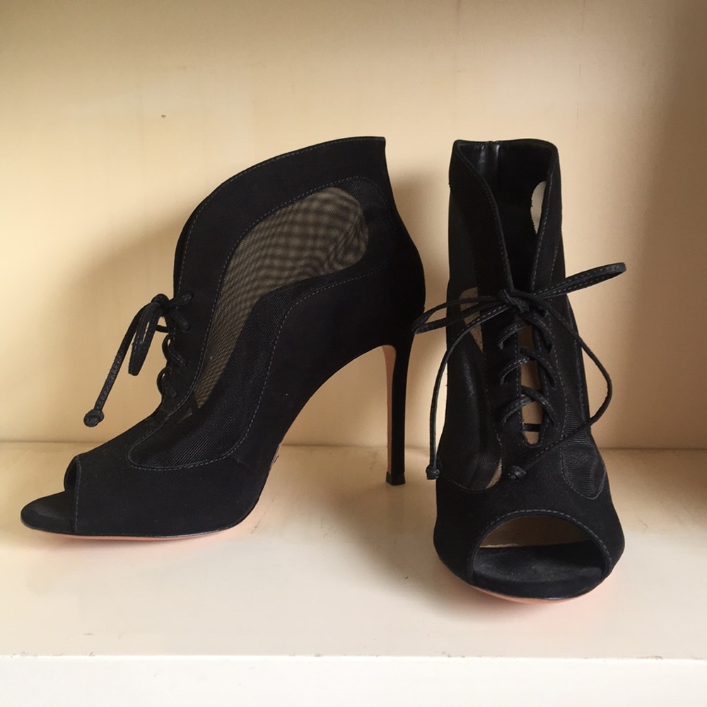 Black Mesh-lined Heels with Lace-Up Front